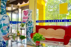 Jinghua Hotel (Shijiazhuang Vientiane City Jiefang Square Metro Station) - Image 4