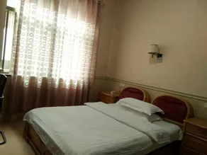 Xingan Zhongshan Business Hotel - Image 3