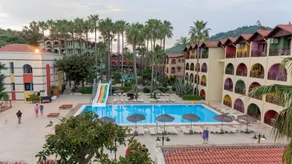 Club Tropical Beach - Image 2