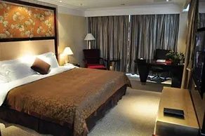 New Cozy Harbour Hotel - Image 2