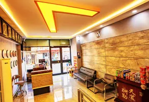 Yuexiu Express Hotel (Lingwu West Lake Park Branch) - Image 4