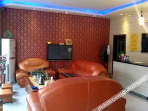 Huazhou Hotel - Image 2