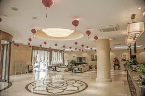 Yinghai Holiday Hotel - Image 4