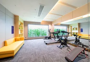 Yeste International Hotel (Liuzhou Cruise Terminal Shuangyu Hui River View Branch) - Image 2