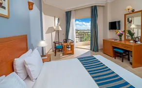 Hawaii Le Jardin Aqua Resort - Families and Couples Only - Image 4