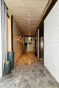 Heyue Apartment Hotel - Image 5