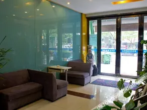 Ailaike Express Hotel - Image 4