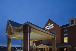 Red Roof Inn PLUS+ & Suites Birmingham - Bessemer - Image 3