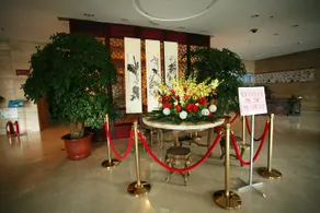 Zhongbei Hotel - Image 4