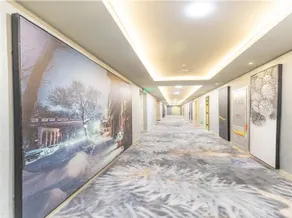Imin  Holiday Hotel - Image 5