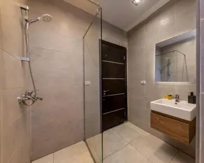 Travelholic Residence Golden Gates - Image 5