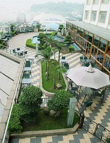 Centron International Hotel - Image 2