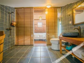 Wuxing Yoga Theme Hostel - Image 5