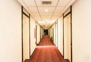 Cypress Hotel (Fengxian Bus Station) - Image 5