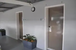 Alexandra Hills Hotel Suites - Image 3
