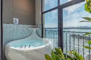 Yeosu Yellow Submarine Spa Onsu Pool Pension - Image 4