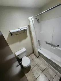Cozy Inn - Image 5