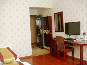 Kunpeng Hotel - Image 5