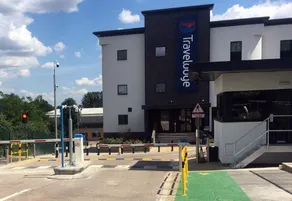 Travelodge London Acton - Image 5