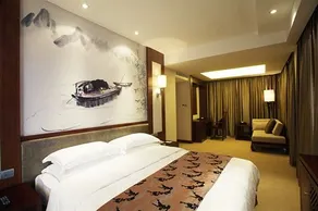 Grand Link Hotel - Image 2