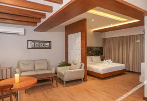 Welcare Business Hotel - Image 1