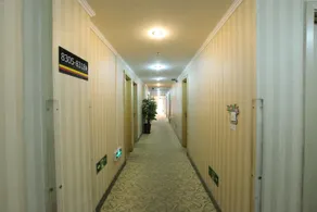 Super 8 Plus Hotel (Beijing Tiananmen Square Qianmen Pedestrian Street) - Image 3