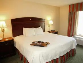 Hampton Inn Clinton - Image 5
