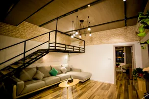 Wax Home City Homestay - Image 3