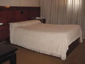 Promenade Hotel - Image 2