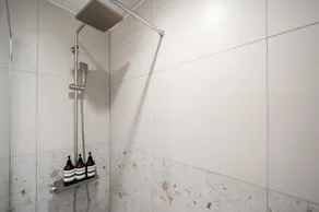 크리스탈 호텔 - Image 4