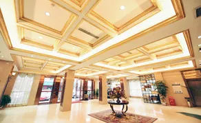 Yuesen Yimei Zhongtian Holiday Hotel - Image 3