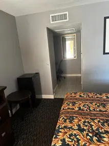 Apache Motel - Image 4