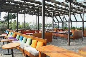 Balcony Hotel Sukabumi - Image 4
