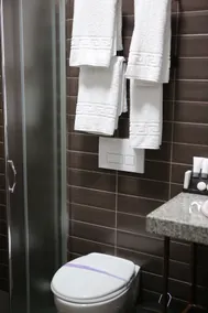 Dark Boutique Hotel - Image 4