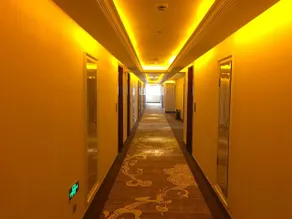 Starway Hotel Zhang Xingli Shi Plaza - Image 4