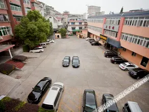 Leping Huangjia E-sports Hotel - Image 5