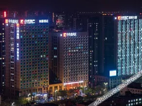 Yitel (Weifang Shengli East Street Central Life City) - Image 2