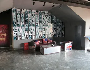 film art theme hotel - Image 3