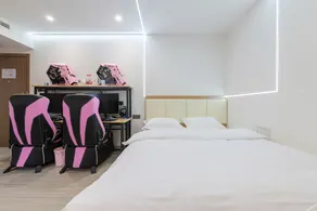 Netfish E-sports Hotel (Shanghai Tongji Hospital Xincun Road Subway Station Branch) - Image 3