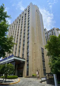 Chongqing Jinyi Executive Apartment - Image 3