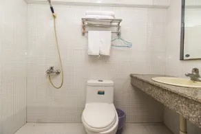 Fanhua Hotel - Image 5