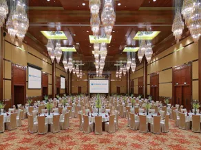 Wyndham Grand Plaza Royale Hainan Longmu Bay - Image 2
