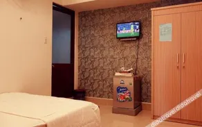 Hotel 17 - Image 1