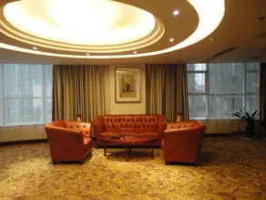 Fuyang Taihe Madison Hotel - Image 5