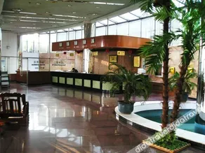 China Hualu Hotel - Image 4