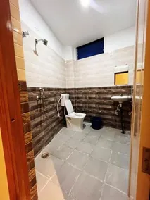 Hotel Royal Regency Palace Vijay chowk Gorakhpur - Image 2