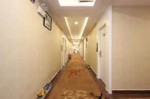 Shenzhen Huashang Hotel (Hongling Subway Station KKmall) - Image 4