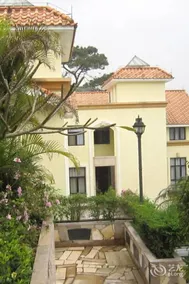 Freely Hover Long Shan Hotel - Image 4