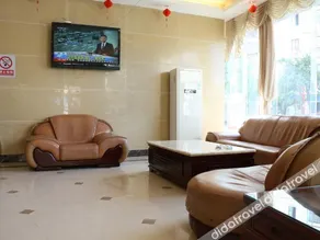 Towo Holiday Hotel (Libo Food Street) - Image 2