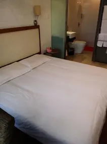 Zhangjiagang  Newstay Hotel - Image 5